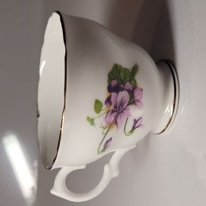 Royal Vale   sweet Violet bone China  teacup